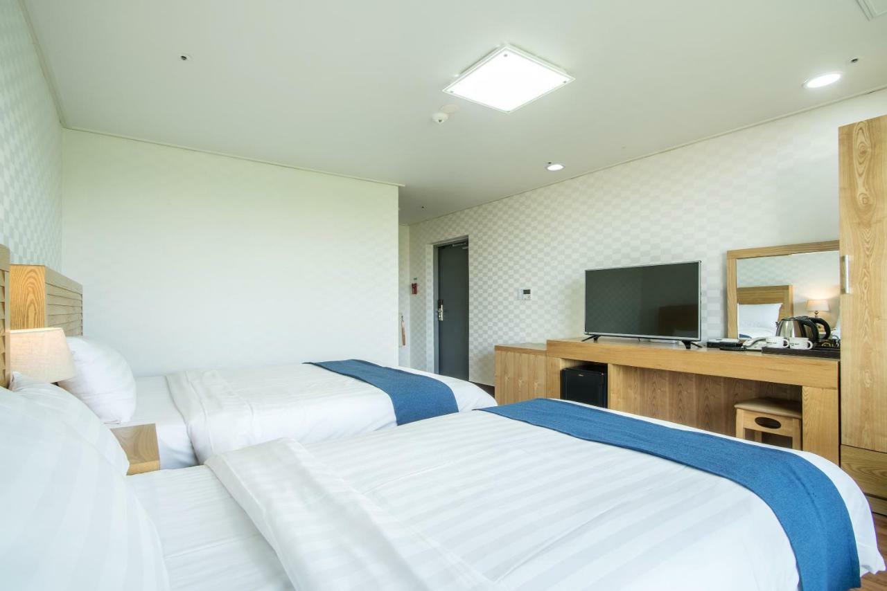 Breeze Bay Hotel Seogwipo Exterior foto